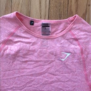 GYMSHARK size L long-sleeve workout top